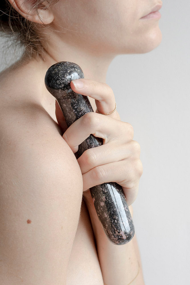 Chakrubs Anahata Curve Rhodonite Wand