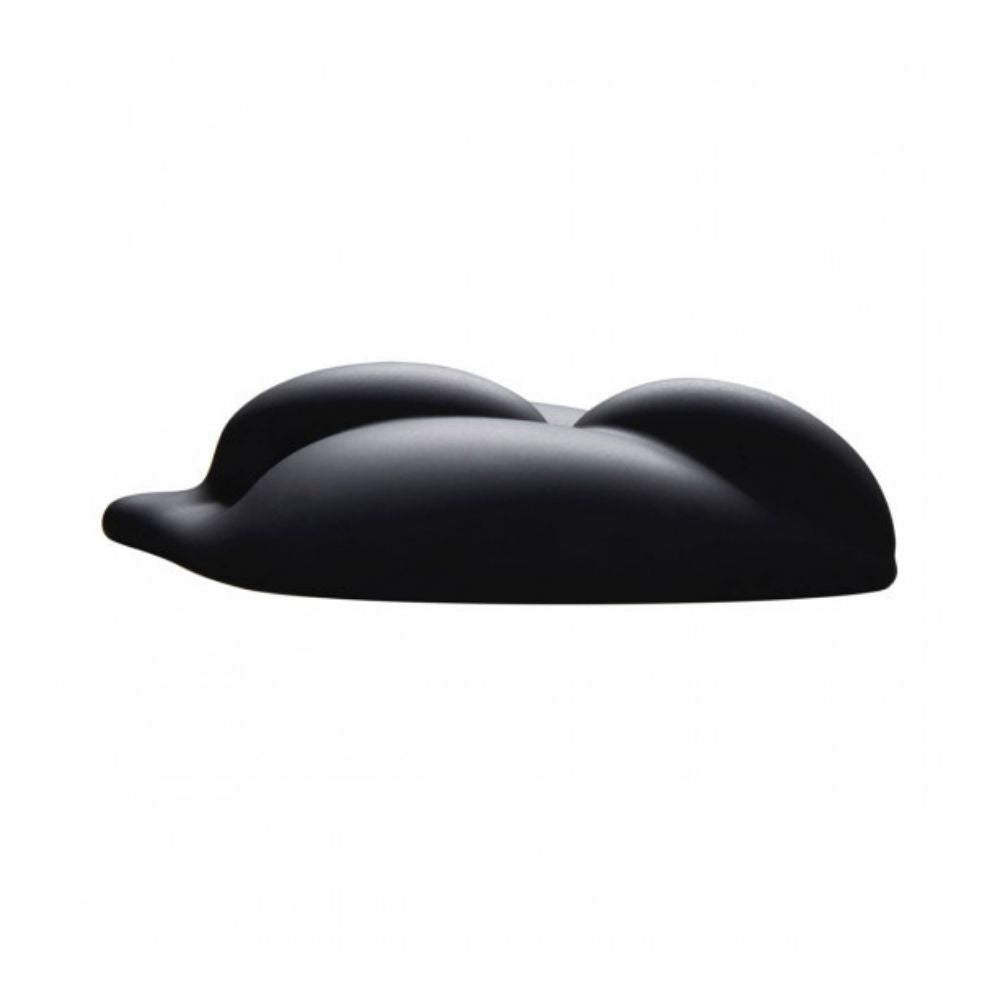 b.cush - Black laying flat